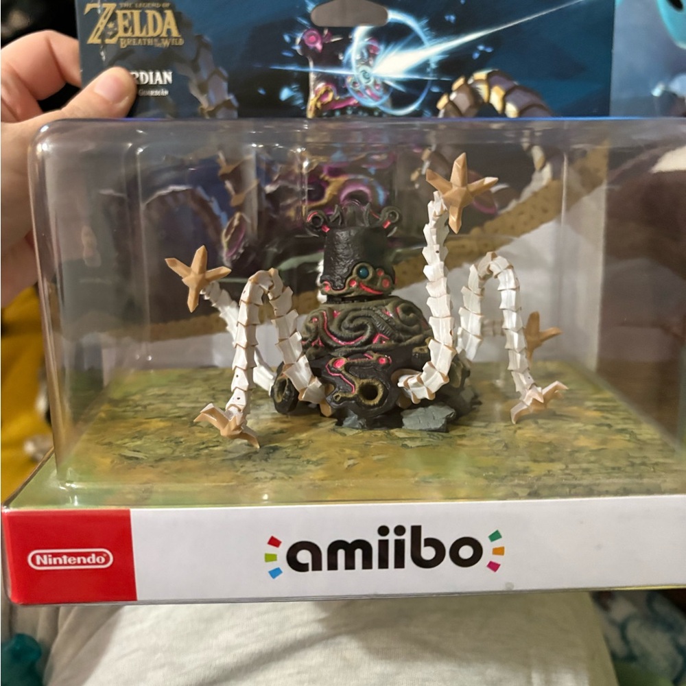 Nintendo Amiibo Guardian Figure